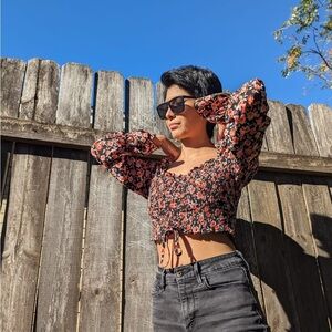 Hesperus Long sleeve crop top size large